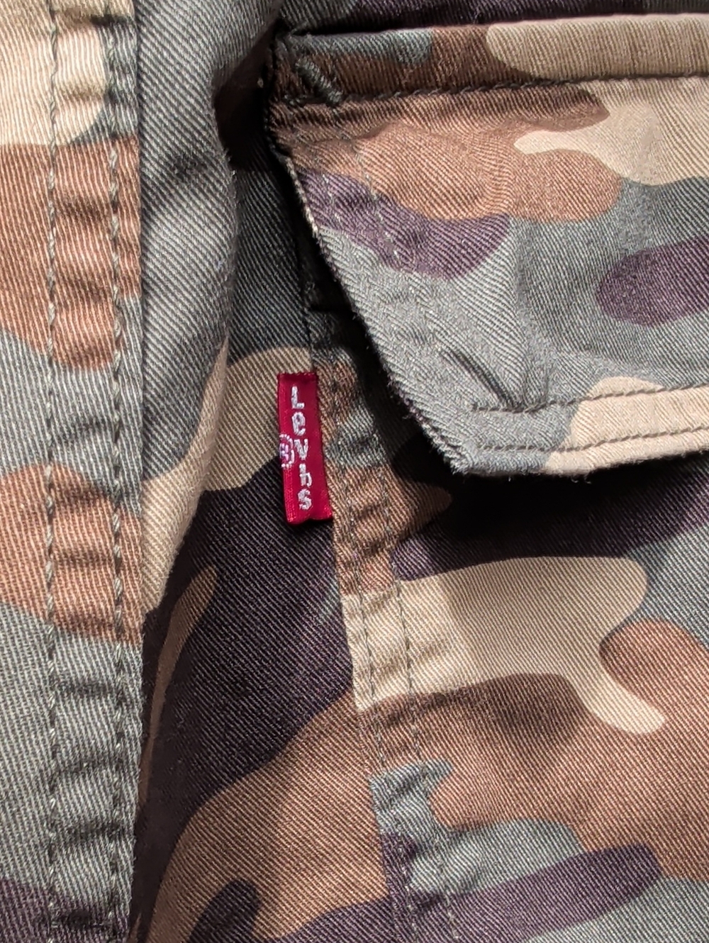Levi's Women's Camo Cargo Pants